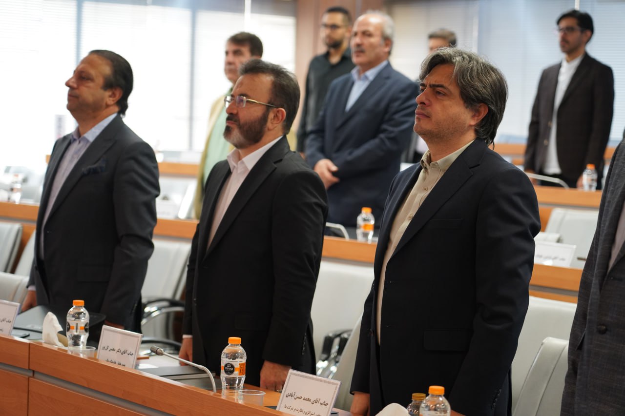 نخستین نشست مشترک مدیران ارشد هلدینگ و اعضای هیئتمدیره شرکتهای تابعه